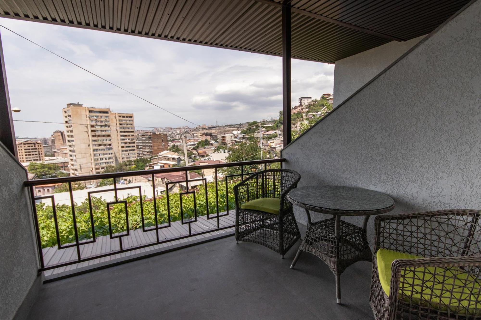 Hillside Guest House Jereván Kültér fotó