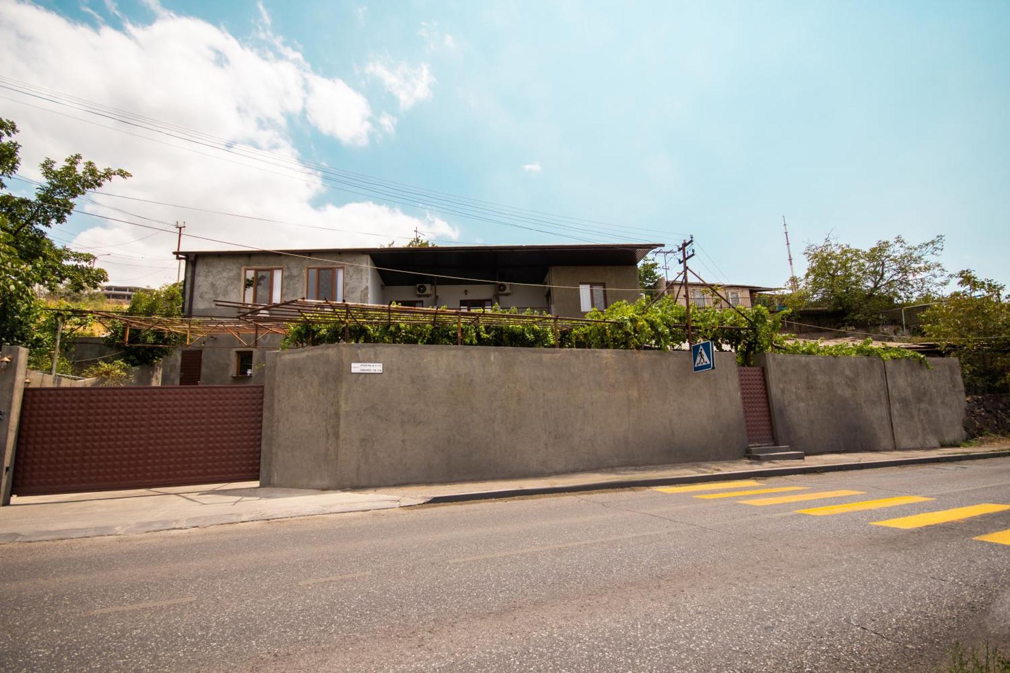 Hillside Guest House Jereván Kültér fotó
